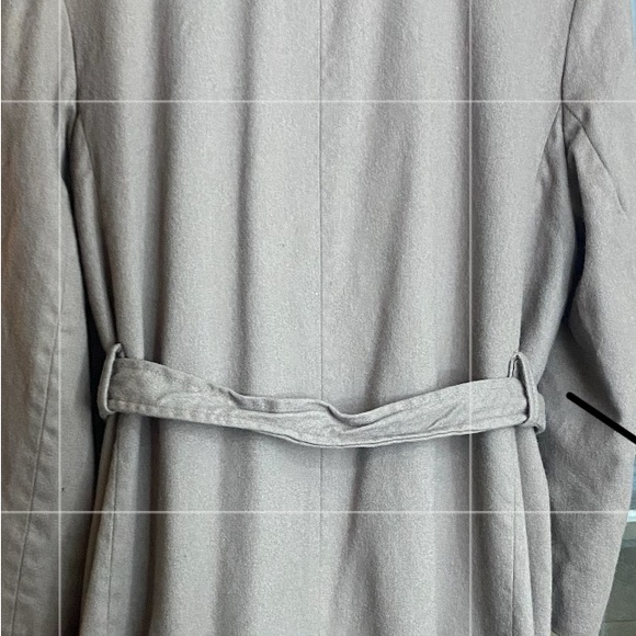 100% wool coat light brown with belt cut at the back - Picture 5 of 9